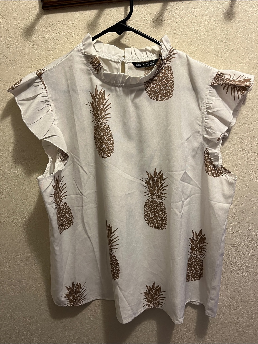SHEIN White Pineapple Print Ruffle Sleeve Blouse